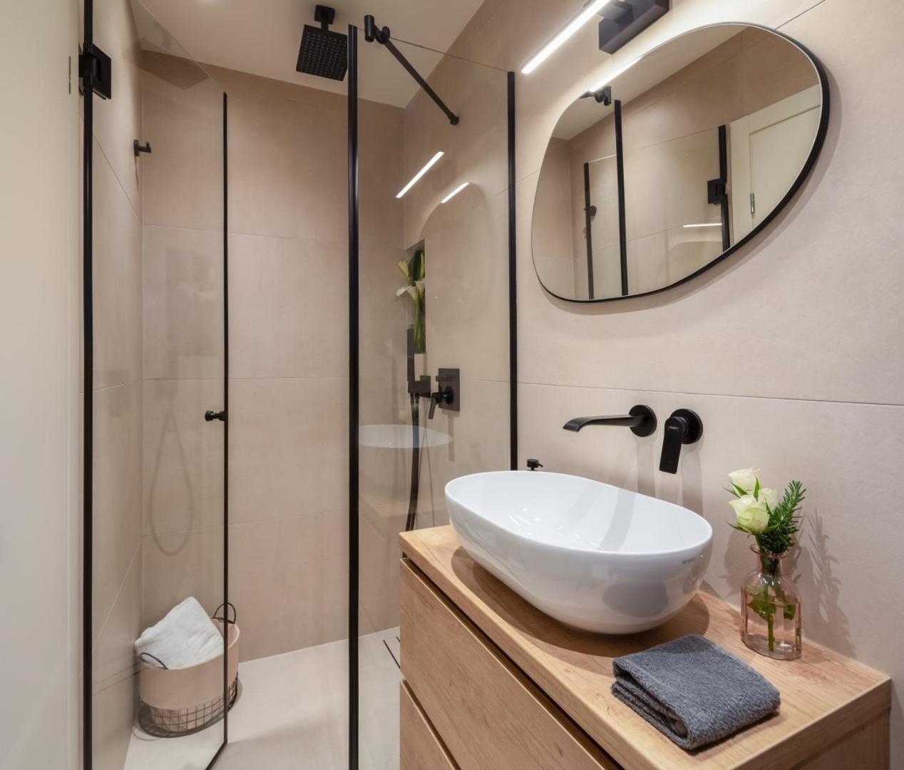Luxury Apartment Silvery In Split Center With Jacuzzi, Sauna And Parking Dış mekan fotoğraf