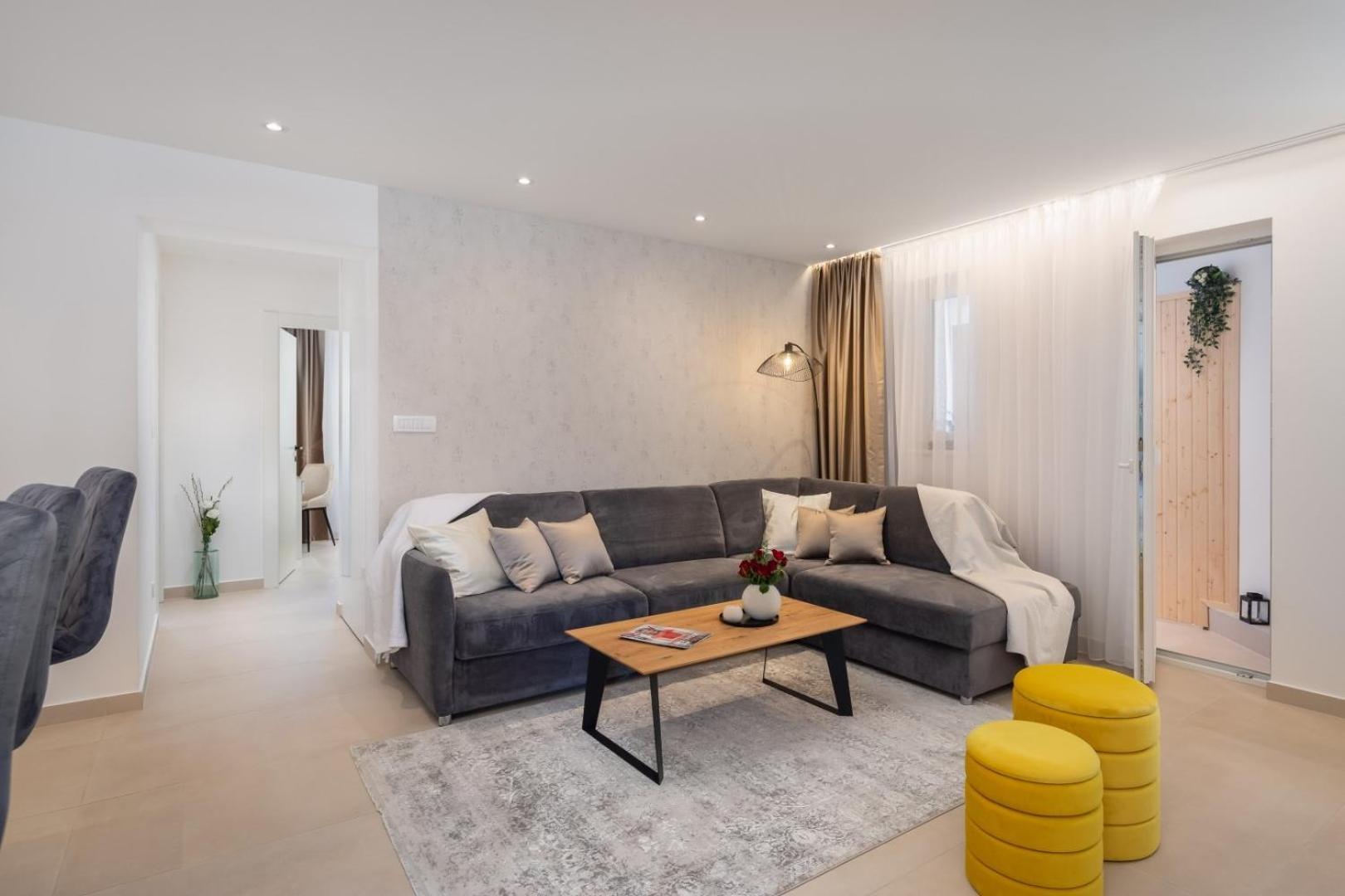 Luxury Apartment Silvery In Split Center With Jacuzzi, Sauna And Parking Dış mekan fotoğraf