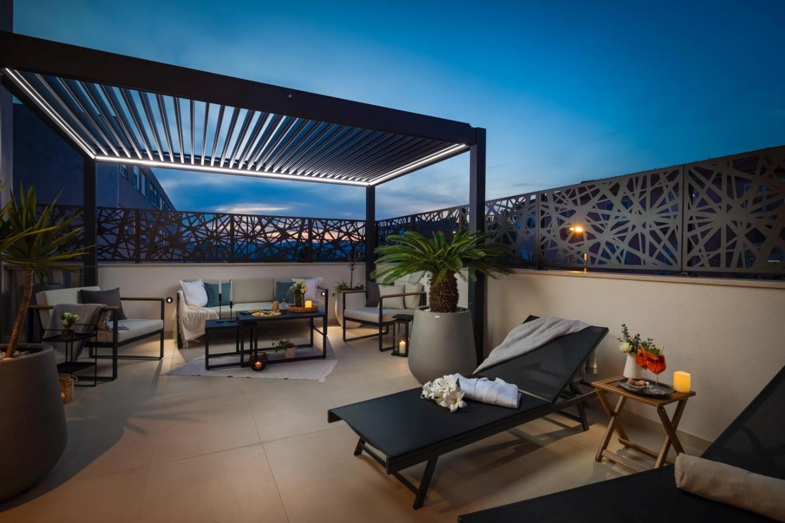 Luxury Apartment Silvery In Split Center With Jacuzzi, Sauna And Parking Dış mekan fotoğraf