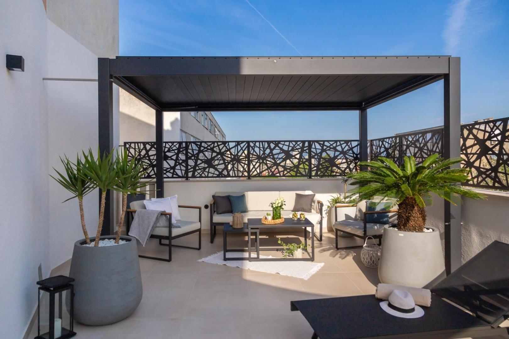 Luxury Apartment Silvery In Split Center With Jacuzzi, Sauna And Parking Dış mekan fotoğraf